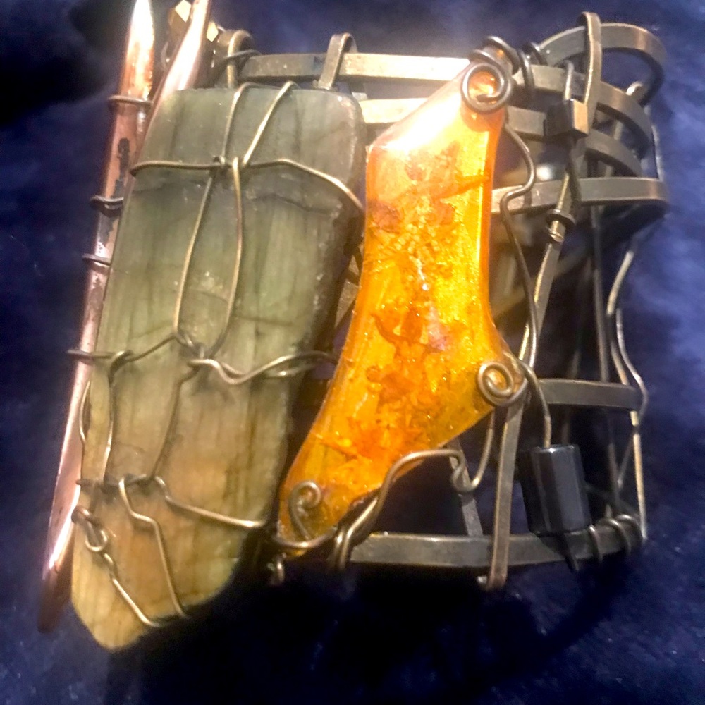 Vintage cuff bracelet hand made with real stones chrome